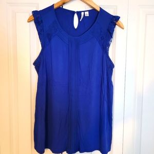 Elle royal blue capped sleeved shirt size medium.